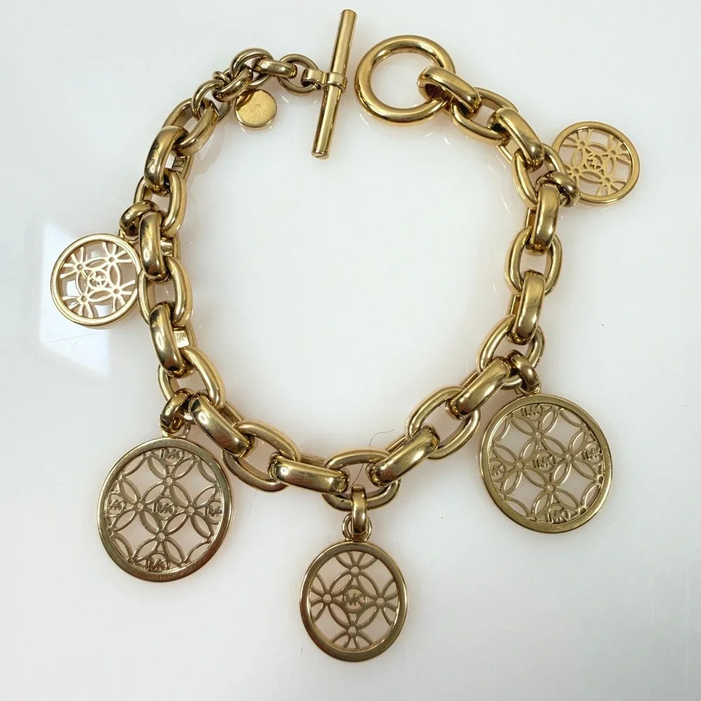 Michael Kors Charm Bracelet Gold Tone Toggle Clasp 6.75